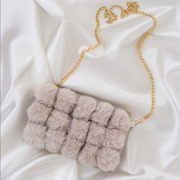Taupe pom pom fuzzy clutch - Picture 3 of 4